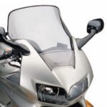 Givi Specific screen, smoked 46 x 42 cm (HxW)