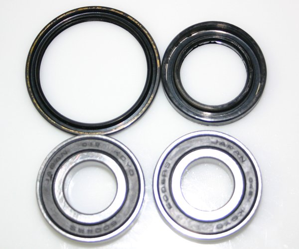Tourmax Wheel bearing kit Front