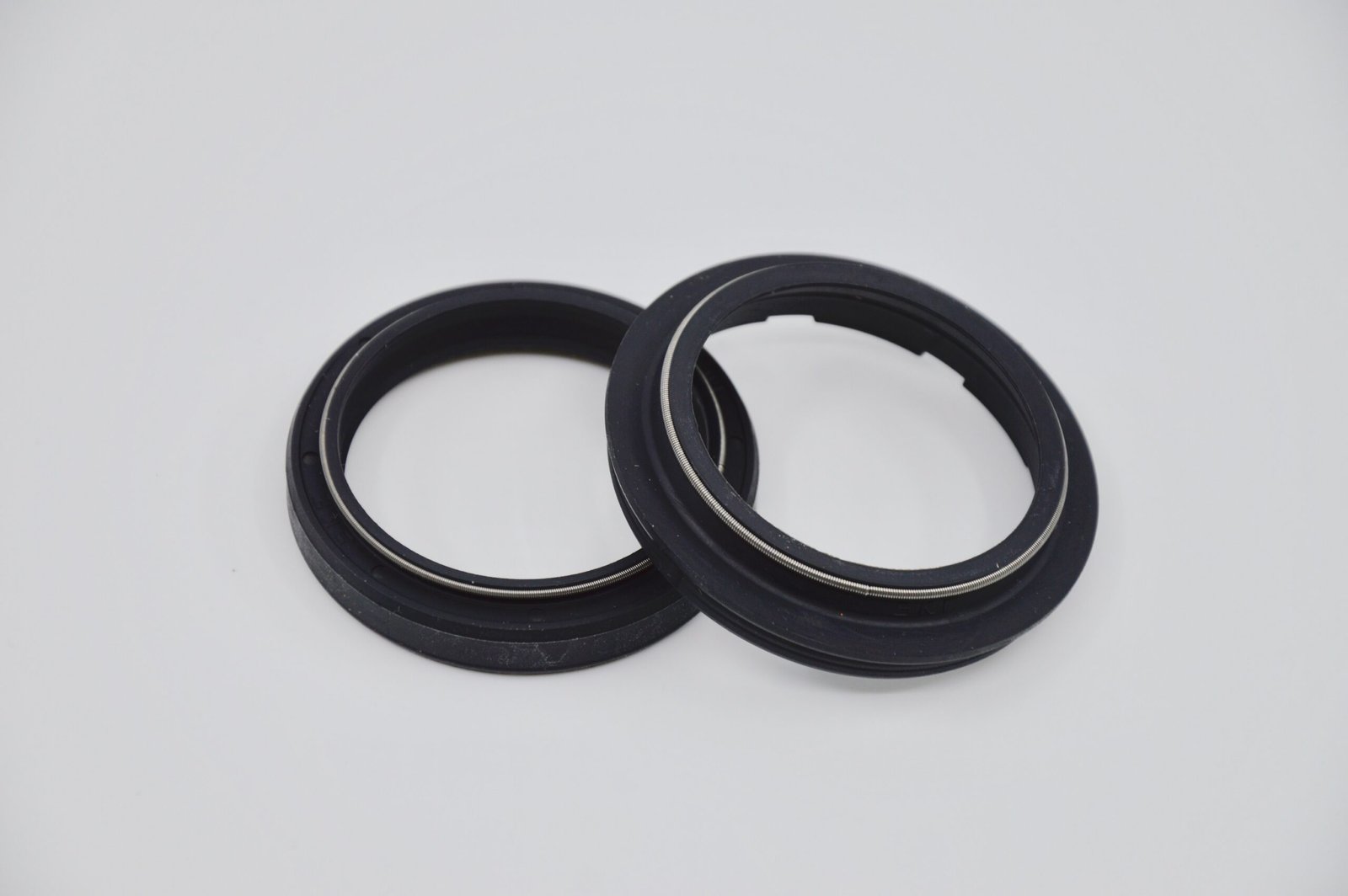 KITB-46Z.jpg SKF Oil & Dust Seal Zf Sachs Mm 46 ""Black Color""" - Image 1