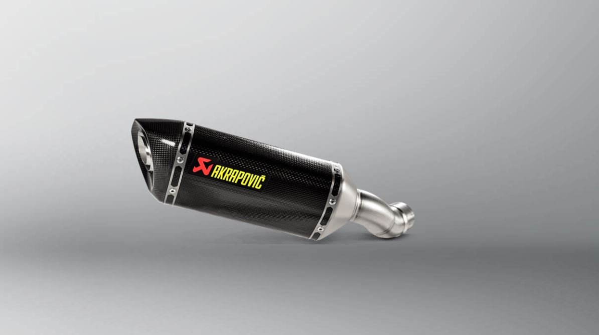 461-K9SO6-HZC.jpg Akrapovic Slip-on Line (Carbon) Z900 2020- - Image 1