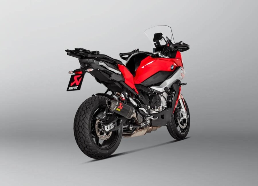 Akrapovic Slip-On Line (Carbon) S1000 XR 2025