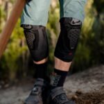Leatt Knee Guard 6.0 Evo M Black - Image 5