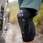 Leatt Knee Guard 6.0 Evo M Black - Image 6